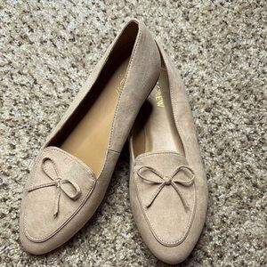 J. Crew Women's Size 9 Classic Bow Flats Faux Suede tan Slip-On Shoes